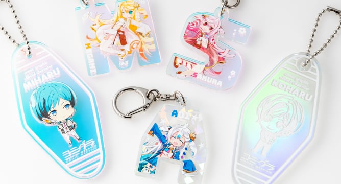 光の角度で色が変化する人気のオーロラ素材! オーロラアクリルキーホルダー