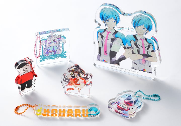 近年グッズとして人気のあるアクリル製キーホルダーの印刷もオンデマンド印刷の一つです