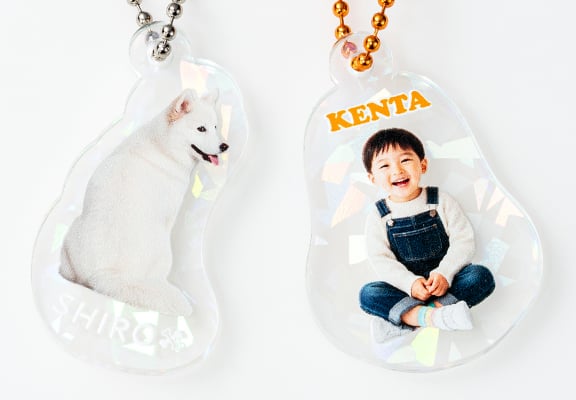 透明部分の面積を広くとることでオーロラの効果がより一層際立ちます。(写真の素材:チップガラス)