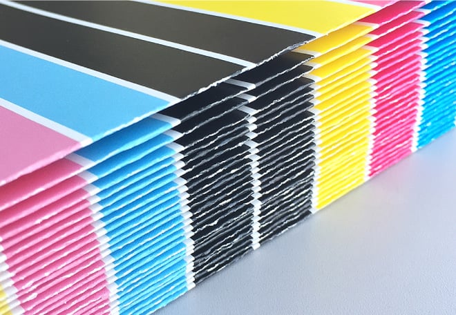 三つ折りパンフレット印刷・二つ折りチラシ印刷 格安ネット印刷【グラフィック】