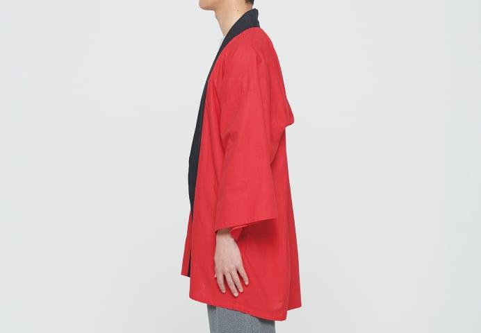 商品特徴 Fサイズ着用(175cm男性) サイドスタイル