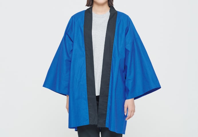 商品特徴 Fサイズ着用(161cm女性) フロントスタイル